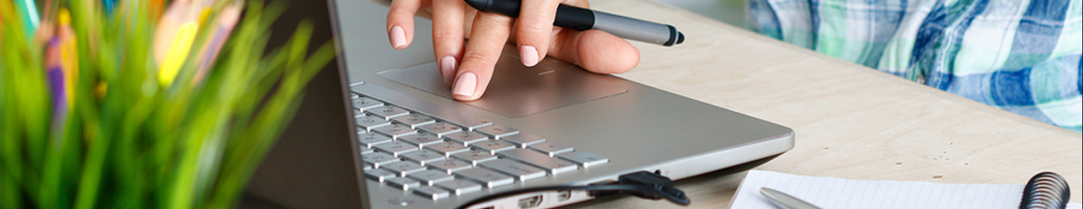 Personal Checking banner hand on computer